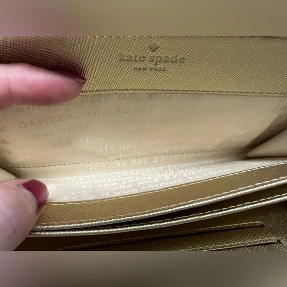 Kate Spade Storybook Gold Wallet EUC - Picture 5 of 10